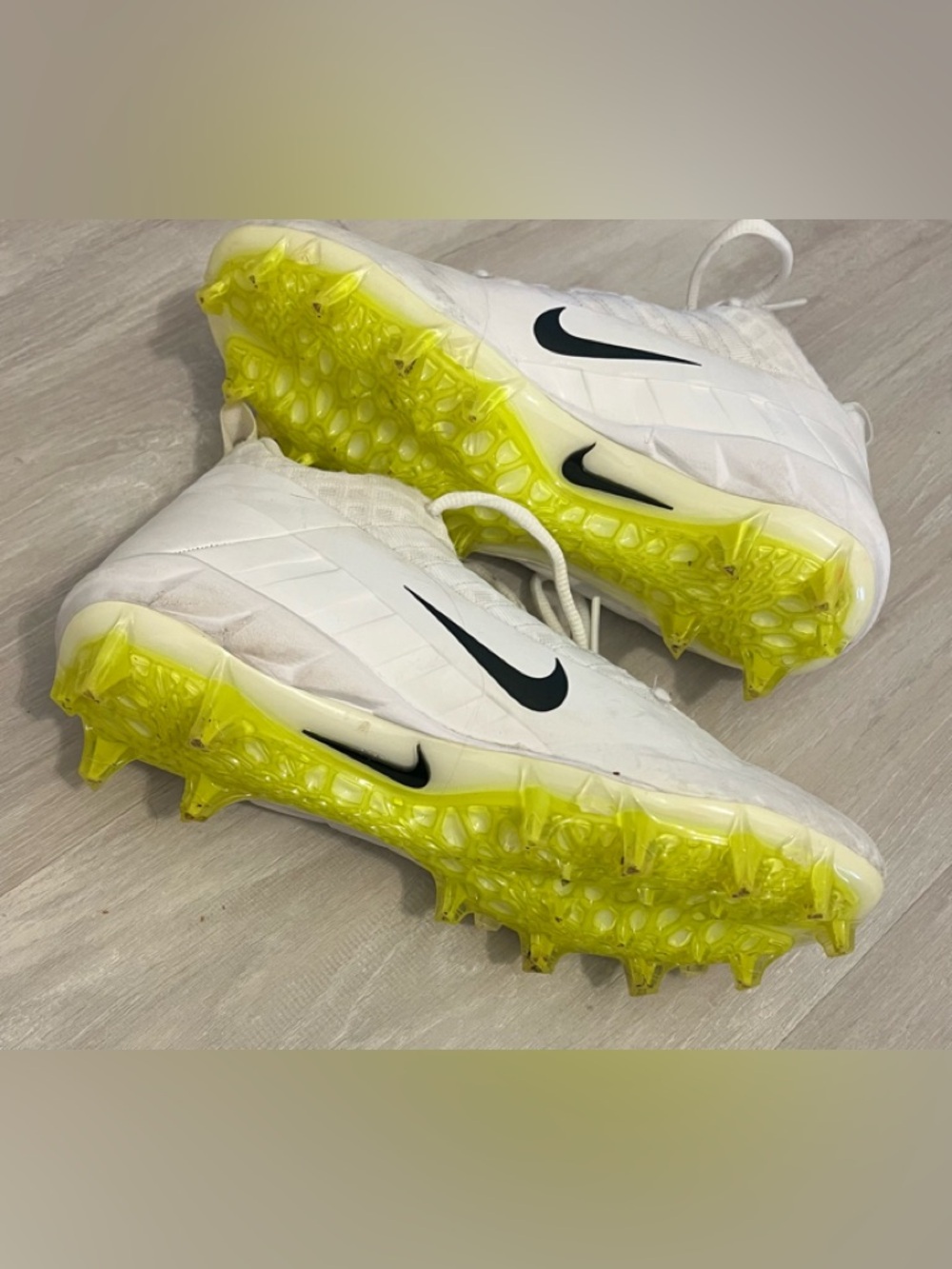 Nike Alpha Huarache 6 Pro White/Volt Lacrosse Cleats Boys Youth size 5